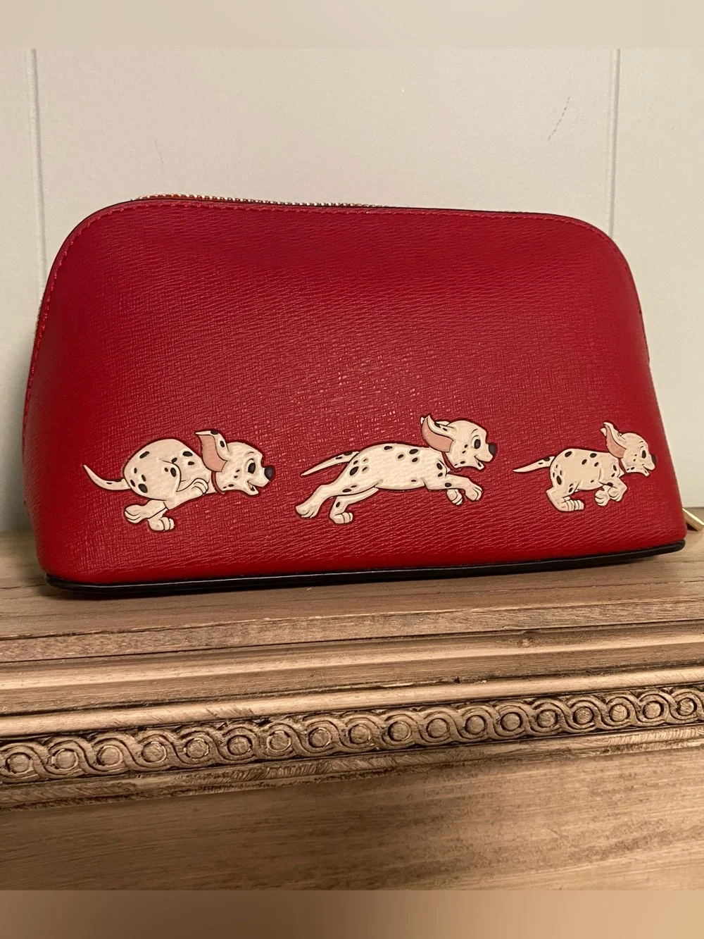 EUC kate spade x Disney Red 101 Dalmatians Cruella Cosmetic Pouch